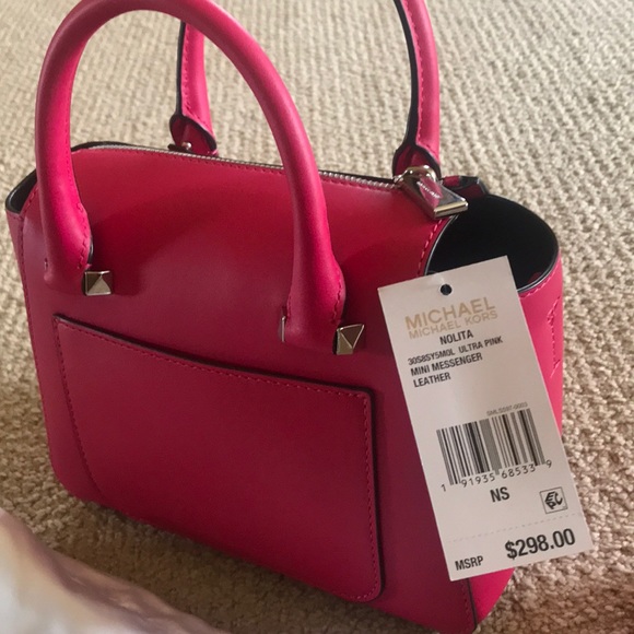 Authentic Michael Kors crossover! - Picture 3 of 8